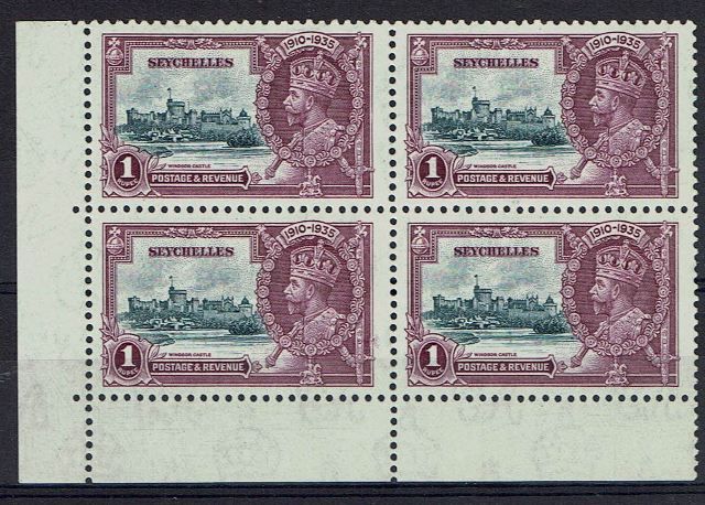 Image of Seychelles SG 131/131a UMM British Commonwealth Stamp